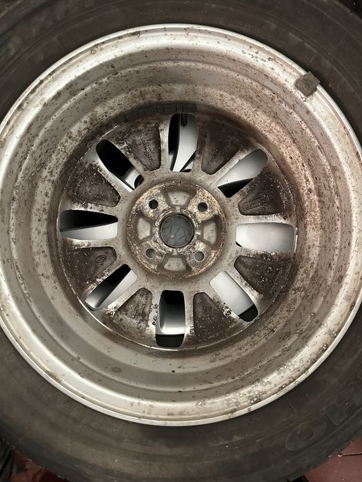 Диск R15 + KUMHO solus kh17 185/65 Шина на Kia Rio