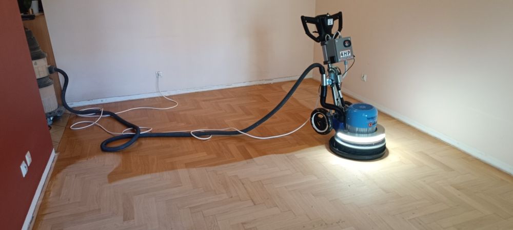 Cyklinowanie podłóg drewnianych