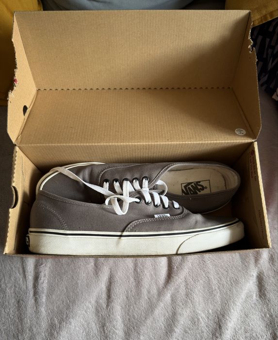 Vans Authentic roz. 46