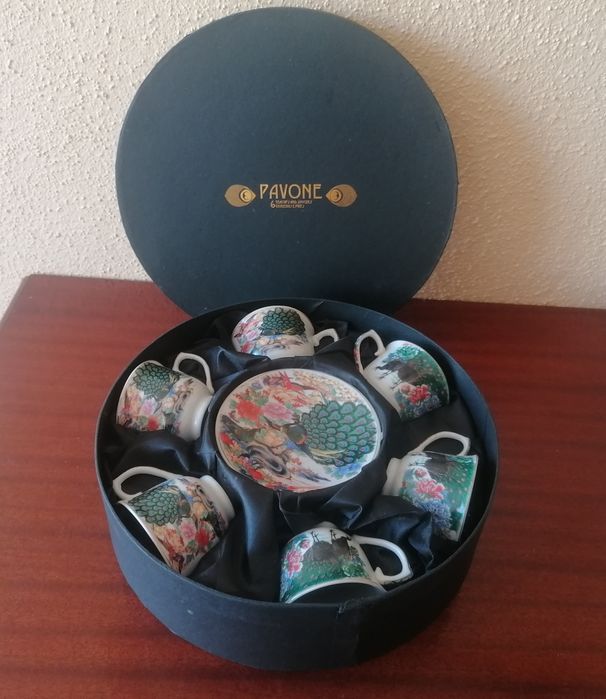 Serviço de chávenas  de café