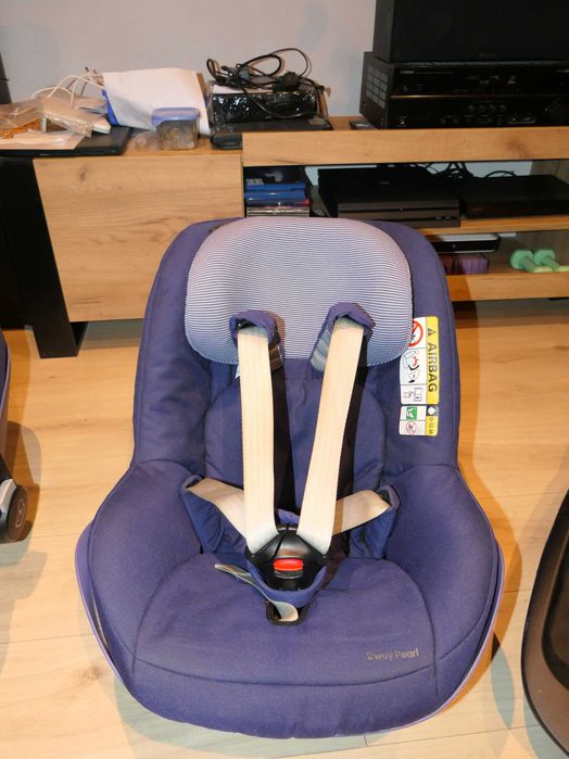Foteliki Maxi Cosi Complet - Pebble Plus, 2Way Pearl, 2Way Fix bdb