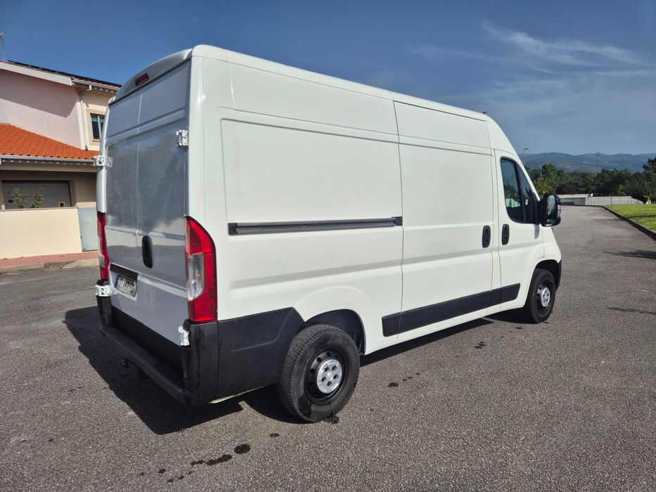 Peugeot Boxer 2.0 Blue HDI L2H2 Active
