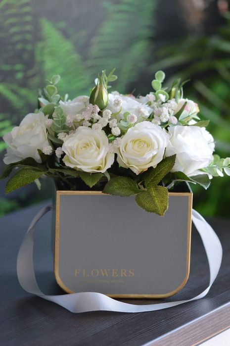 Flower box sztuczne kwiaty róże prezent dekoracja