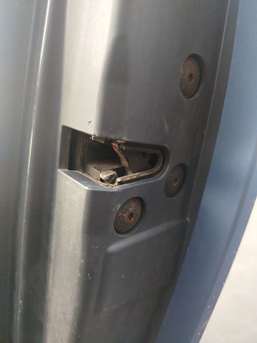 Fechadura / fecho porta frente direito SMART ForTwo Cabrio (451)