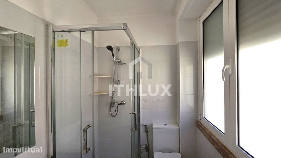 Apartamento T2 com 2 WC -Remodelado com vista rio na Graça