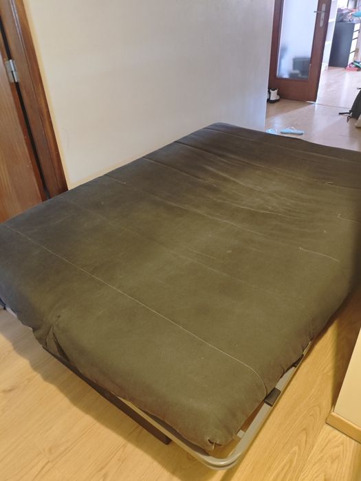 Sofá-cama de 3 lugares com arrumação