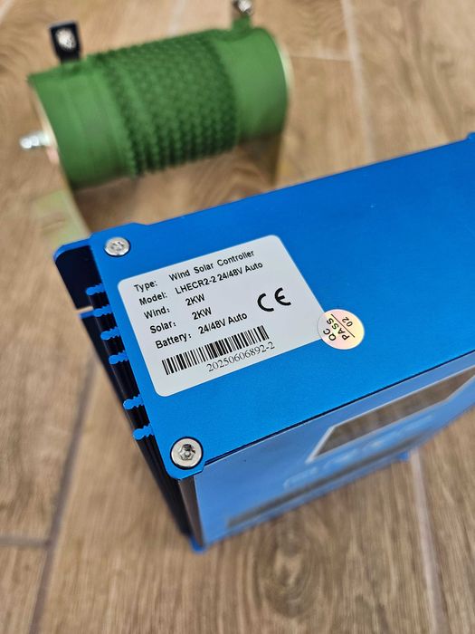 Sterownik regulator ładowania turbiny wiatrowej i paneli 2kW 24V 48V