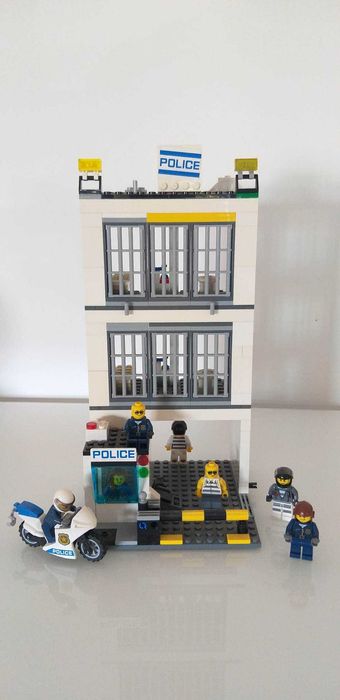 Prisão da marca LEGO