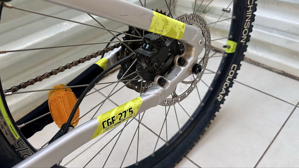 Bicicleta Elétrica BTT Rockrider e-ST 520 (Como Nova - Bateria)