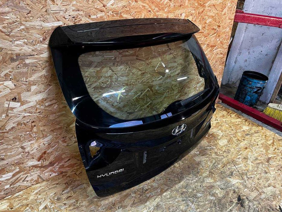 Кришка багажника задня ляда кляпа скло кришки Hyundai ix35 Tucson іх35