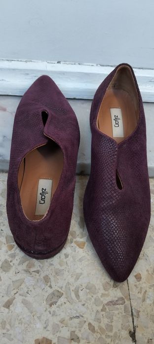Sapatos salto baixo