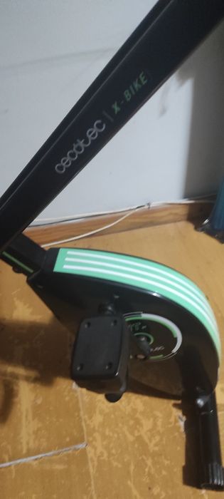 Bicicleta estática ( como nova )
