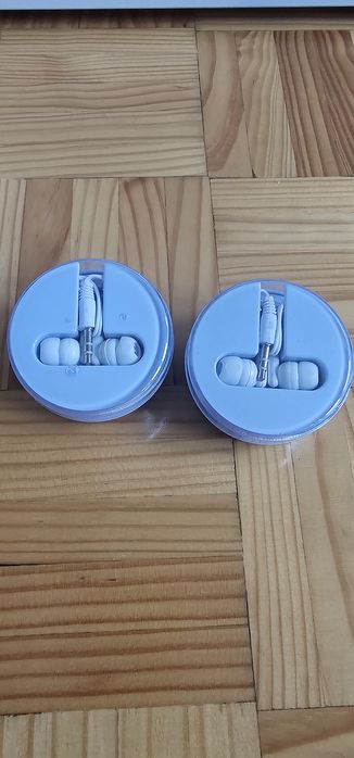 Auriculares com fio - IKEA