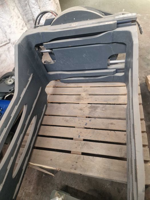Pinça para fardos rotativa Como Nova