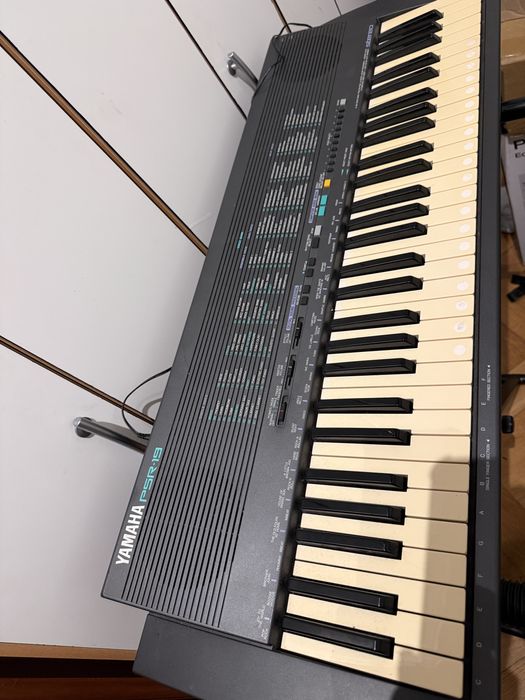 Синтезатор Yamaha psr 19
