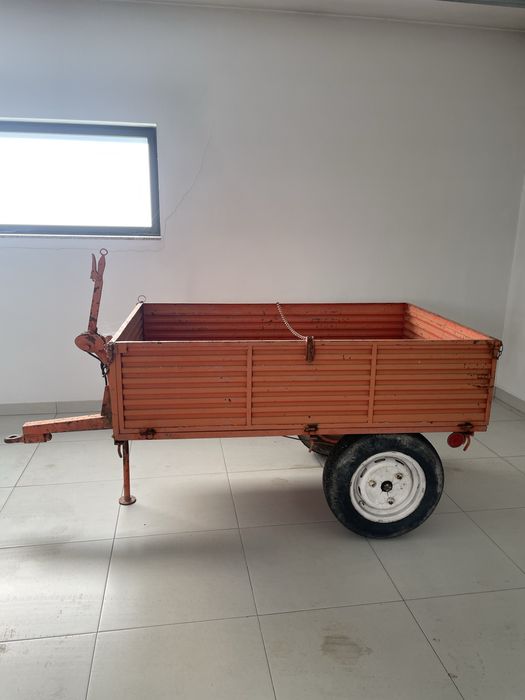 Reboque usado para mini trator