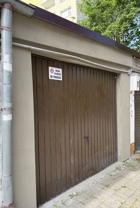 Garaż Gdynia ul. Boh. St.Warsz.-Sprzedam-ODNOWIONY!