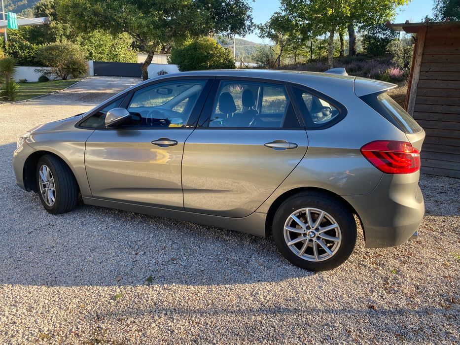 BMW 218d Active Tourer 2.0 Diesel Automático – 2014 – 1 Proprietário — photo 2