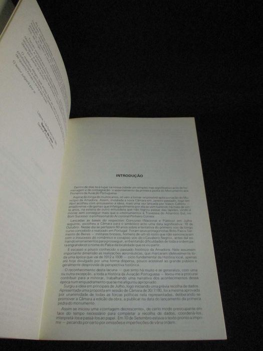 Livro Homens e Aviões na História da Amadora Lemos Peixoto Autografado