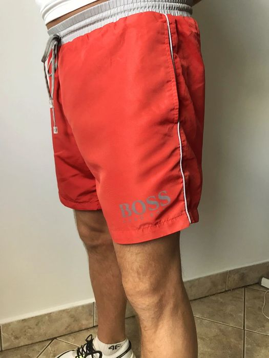Hugo boss spodenki męskie S
rozmiar S