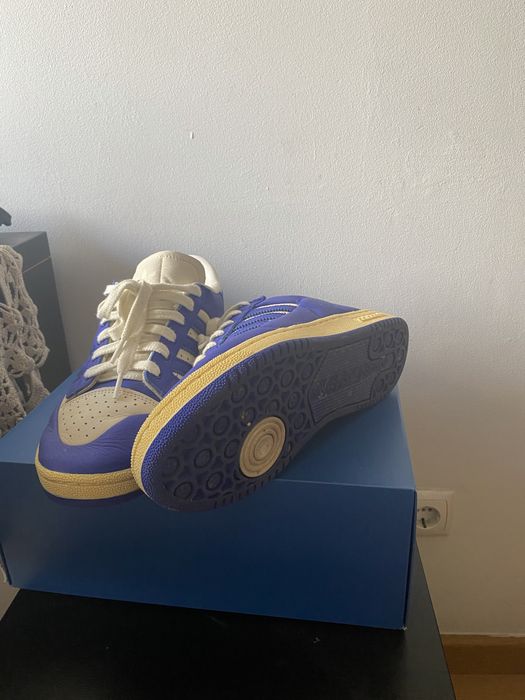 Tenis addidas Semi novo