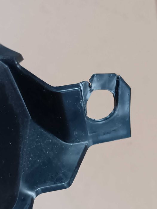 Cobertura esquerda do pisca Honda CRF1100 Africa Twin