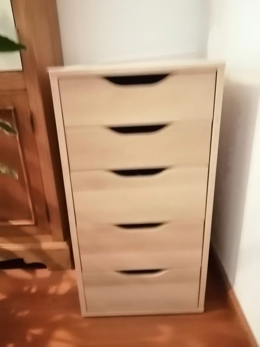 Móvel novo com 5 gavetas