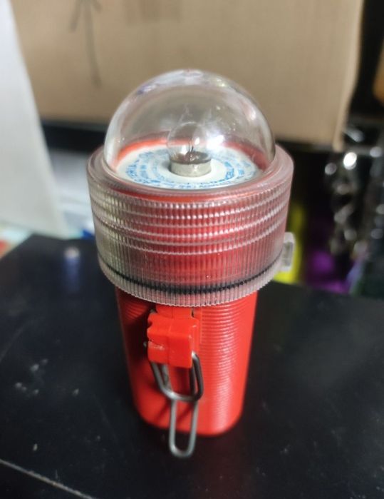 Luz de emergência náutica