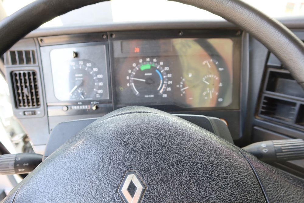 RENAULT KERAX 340cv Grua Palfinger PK27000 c/Gib RadioComando Caixa Tri-Basculante Apenas 200.000km #OPORTUNIDADE#