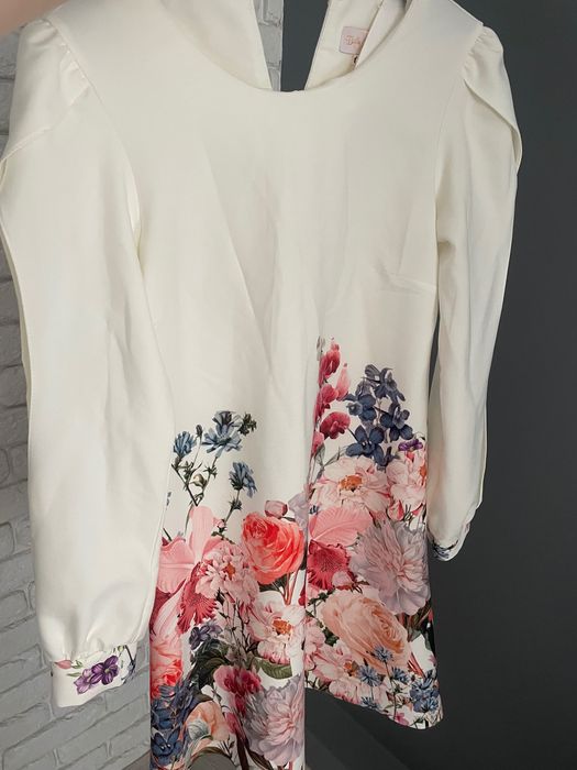 Плаття в квіти дуже гарна дорога тканина