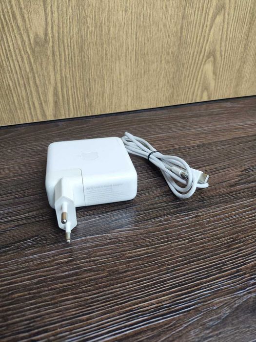 Оригінальний Блок живлення Apple 61W USB-C Power Adapter (A1947)