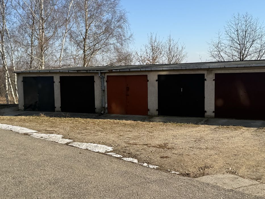 Sprzedam garaż murowany Lipno ul. Sierakowskiego 24