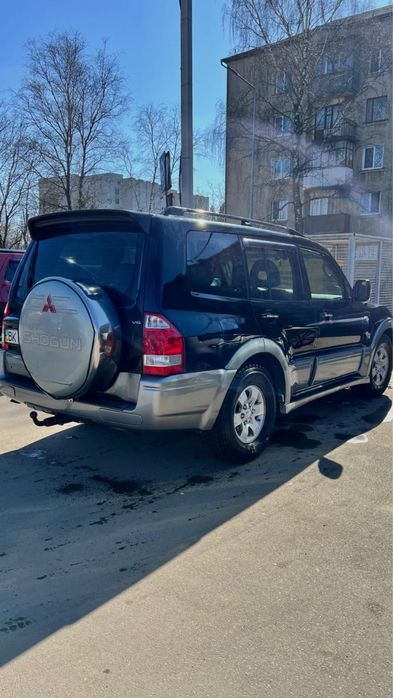 Mitsubishi pajero Wagon 2006