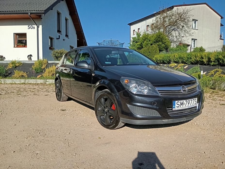 Opel Astra H 1.6 benzyna 2012