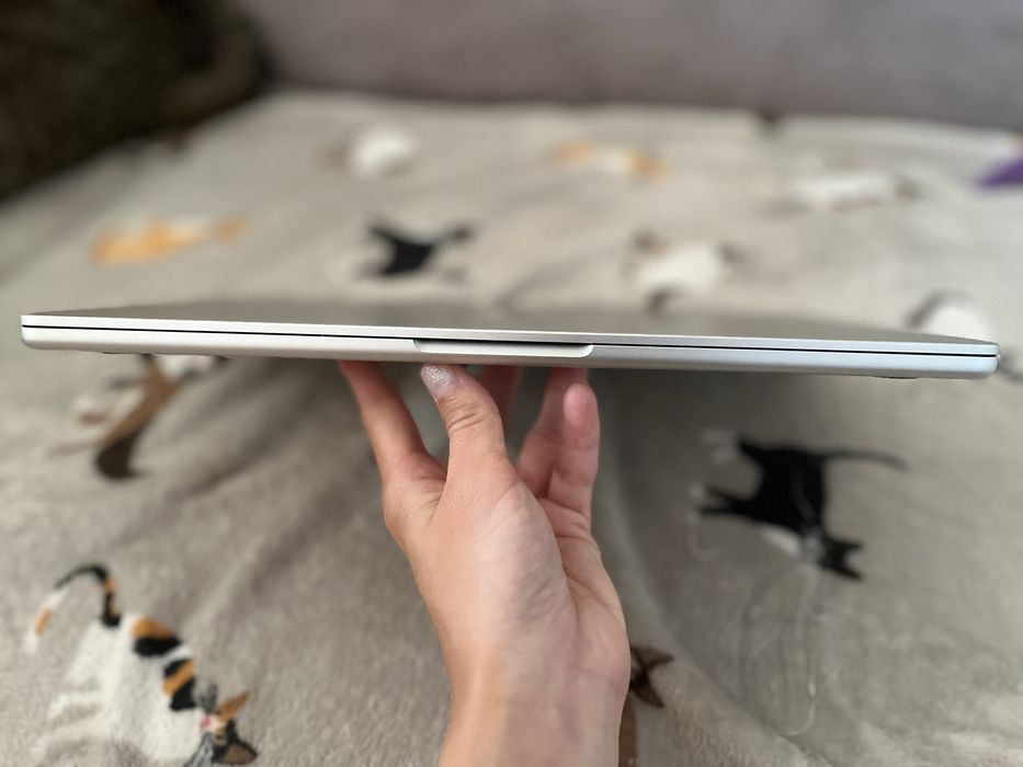 Macbook Air 13” M2 | 16GB RAM | 256GB | srebrny | komplet | bateria 86%