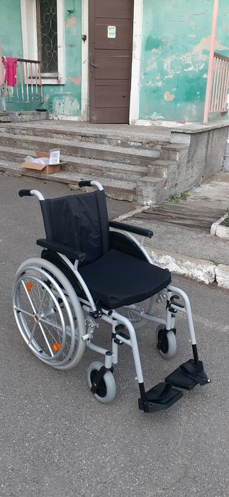 Продам абсолютно новий інвалідний візок REHAB