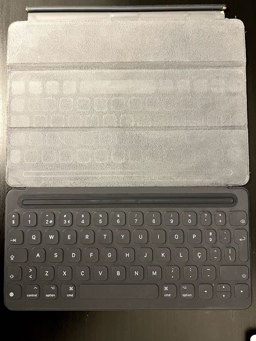 Smart Keyboard para iPad (7th, Air 3ª geração, Pro 1ª geração)