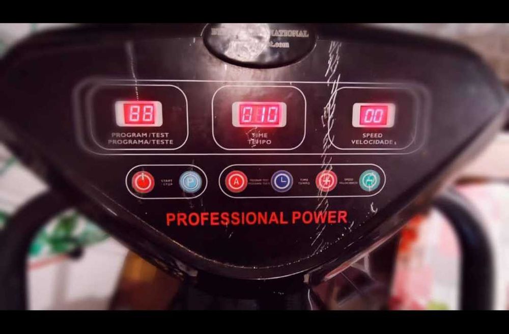 Plataforma vibratória fitness