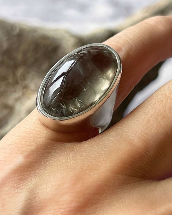 Масивна срібна каблучка Oval