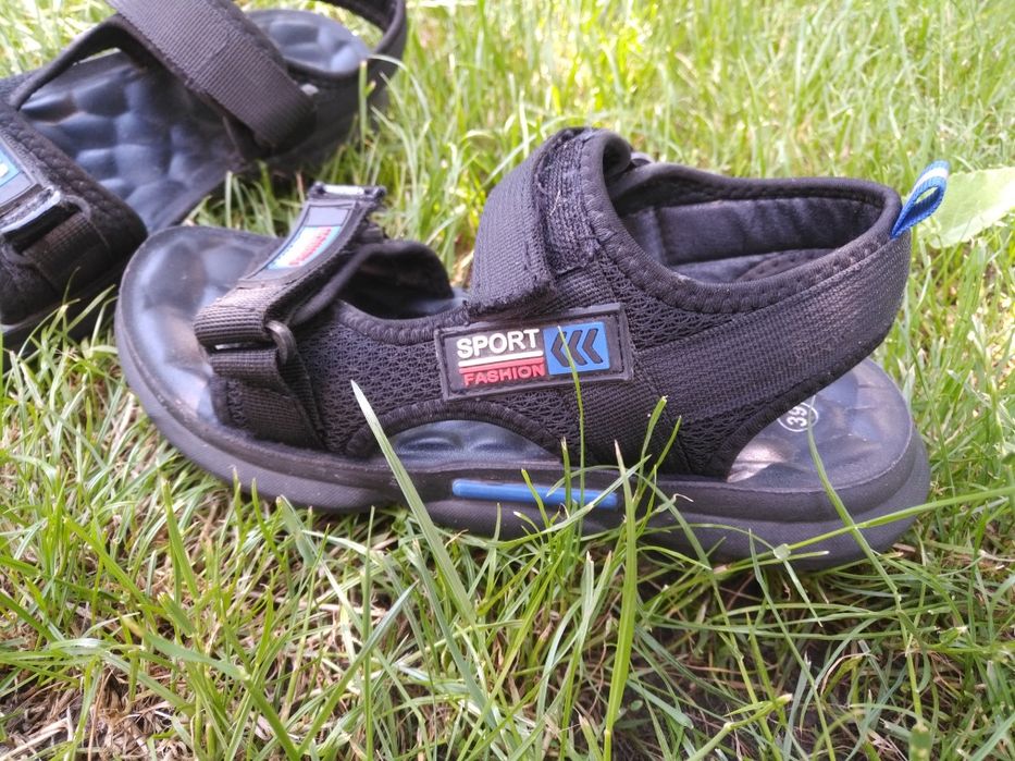Сандалі підліткові