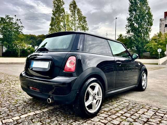 MINI ON4 1.4 75CV | Bom Estado