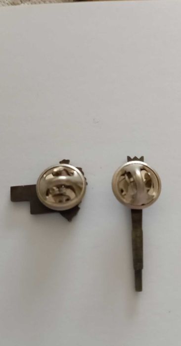 Dla kolekcjonera.Wpinki Senat RP