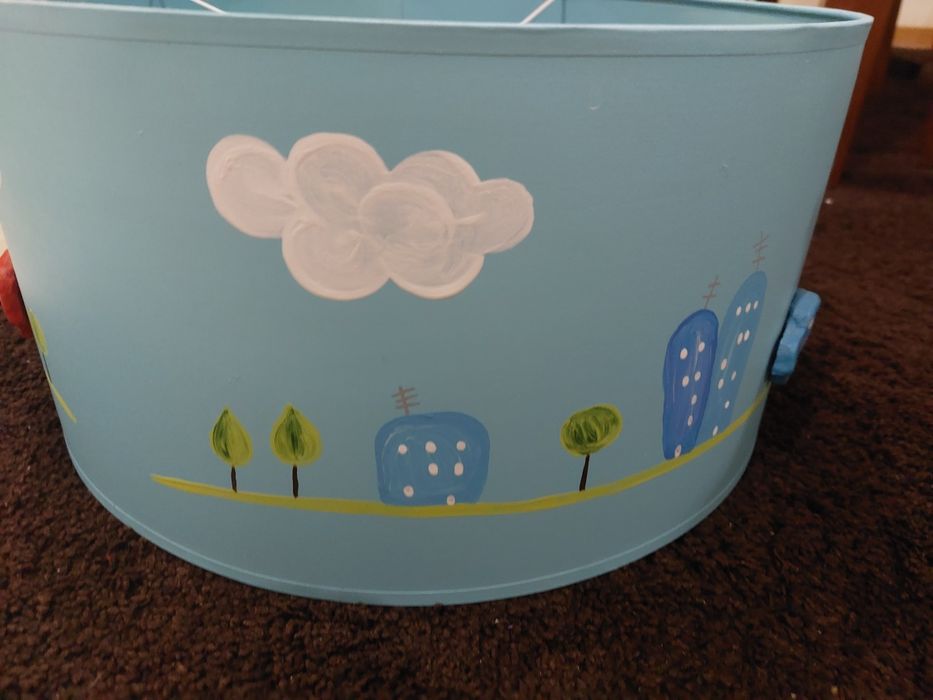 Candeeiro de tecto quarto criança Cristiana Resina