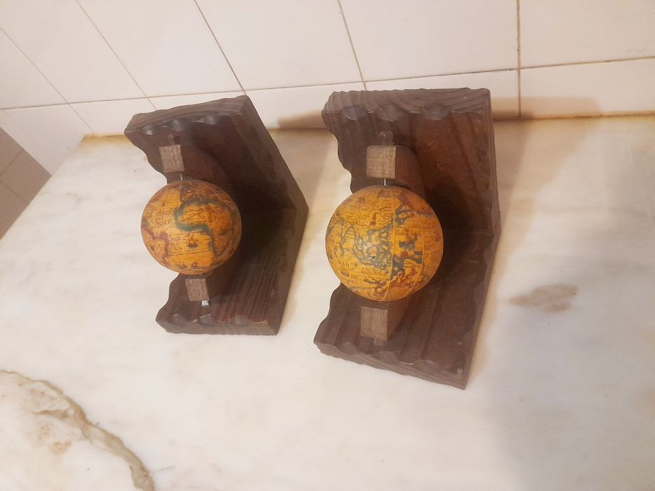 Conjunto de 2 Globos Suportes de Livros Decorativos