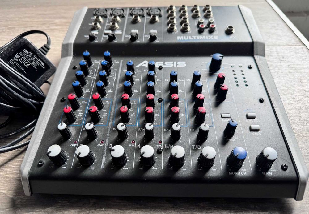 Mesa de Mistura Alesis