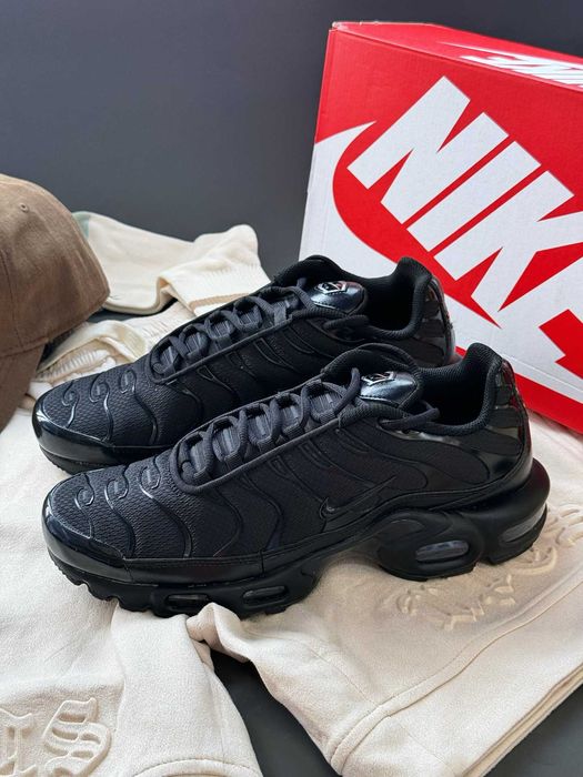 Nike Air Max Plus TN Ultra  Triple Black Rozmiar  44