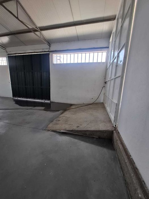 Arrenda-se ARMAZEM  - Termas Carvalhal