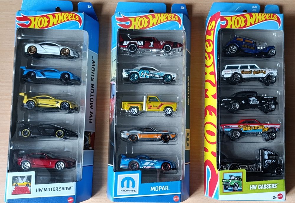 Hot Wheels Premium, Toyota, Porsche, BMW