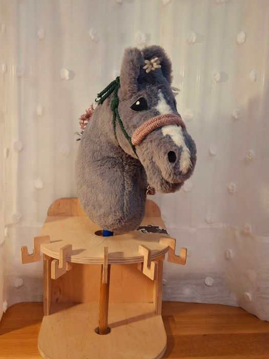 Sprzedam halter z uwiązęm dla hobby horse A4