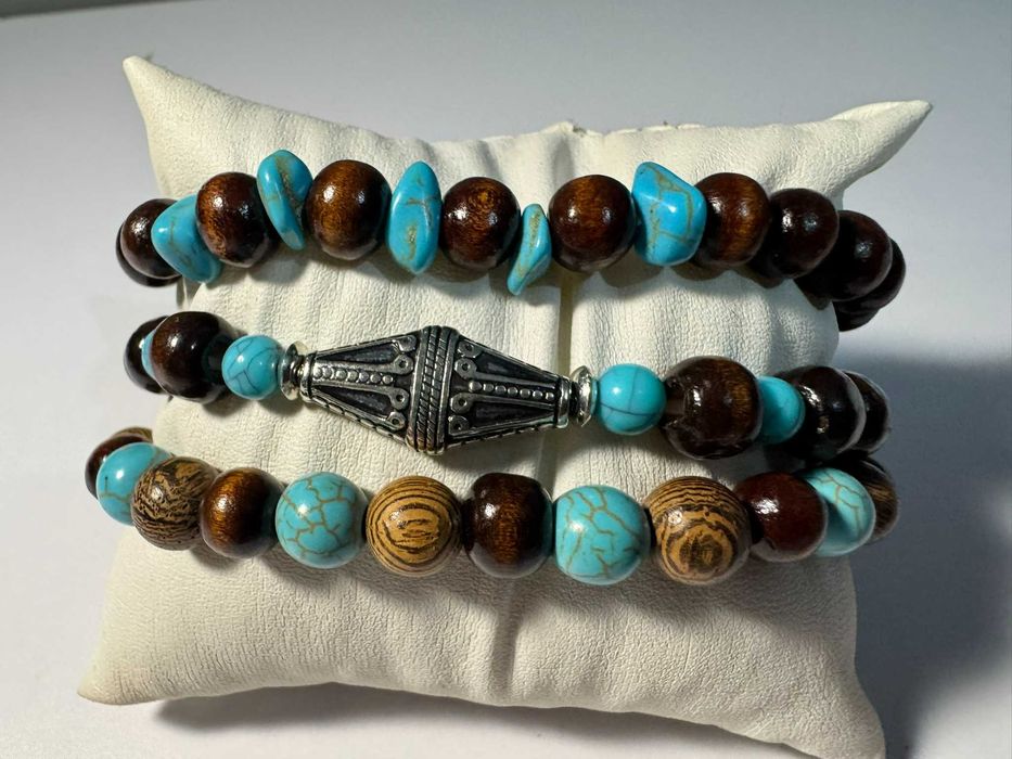 Trzy drewniane bransoletki boho (H23)
